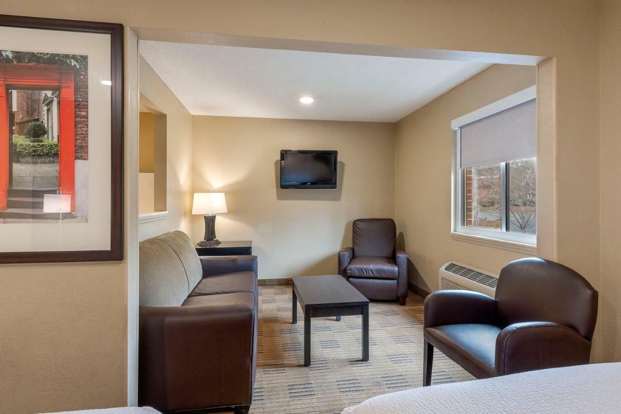 Extended Stay America Select Suites - Charlotte - Tyvola Rd - Executive Park Екстер'єр фото